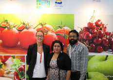 Also from Canada: Natalie Lacusta (Windset Farms), Nina Rihal (BC Blueberry Council) and Erik Matham (SKM Media Design)