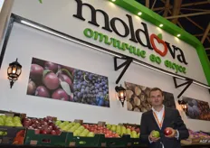 Moldova Fruit represents 170 companies who trade in fresh and processed fruit and vegetables. 14 businesses were profiled at the trade fair. Vadim Codreanu is Moldova Fruit’s Marketing Director.