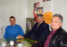 Andrzej Gontarz (middle), President of Grojecki Owoc and Artur Chojnacki (right), Sales Manager.