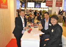 Anne Dupuis from JMC Fruits enjoys a good glass of wine with Anton Maris and Nana Nadareyshivli