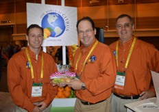 Stephen Sheldon, John Carter and John Caragliano with Limoneira, showing pink variegated lemons.