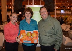 Megan Schulz, Kellee Harris and Gary Caloroso with Giumarra Companies proudly show mangos from Australia.