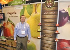 Luis Acuña from Viva Tierra