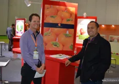 Duane Wells of NTL Horticulture, also Chairman of the New Zealand Persimmon Industry Society, together with Jim Tarawa, Avocado Procurement Manager at FreshMax. New Zealand persimmons received market access to China earlier in 2017 at the end of the season. The coming year the sector is hopeful to launch exports.