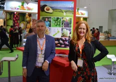 Tony Ponder, Chair of New Zealand Avocado, together with Jen Scoular. Avocadoes are the next New Zealand product on the list for market acces, with negotiations almost completed. Some hope access will be granted in February 2018.