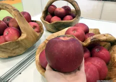 Apples from Gansu.