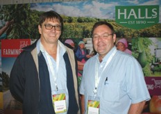 Wiedse Kruger, strategic business development manager at Hellmann with David Altenroxel of Novasun products.