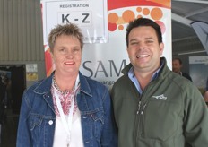 Erika Vaughan of HK Houers and Jaco Marais of The Fruit Farm Group.