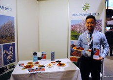 Azimkhon Turayev from Pogpavar, as well from middle Asia Tajikistan.