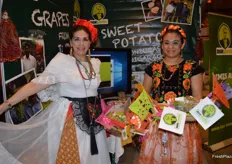 The mexican ladies at the Don Limon stand.