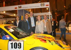 The SFI team is celebrating their 40th anniversary, which is why Dirk Schulz (right) brought along his racing car. Alongside the ladies, Aguirre and Linders, are Jan-Marc Schulz and Peter de Jongh.