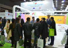 People gathered at the stand of RKG Asia to enquire about and taste the Dori, and Italian kiwifruit variety currently being exported to China