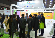 People gathered at the stand of RKG Asia to enquire about and taste the Dori, and Italian kiwifruit variety currently being exported to China