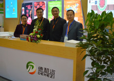 For the exhibition Dehezi is partnering with Redlove Apple.