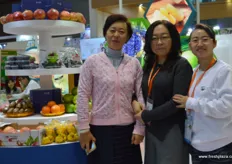 Rebecca Zhou, together with Ling Niuxian, General Manager and Ling Niuxian, General Manager of Fruitkii, a fruit sources, packer and distributor from Henan in Central China.