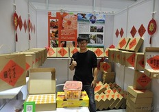 Citrus fruit in gift packets