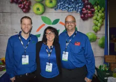 Colin O'Brien, Tina Delmonte and Joe Rosa with the International Fruit Company.