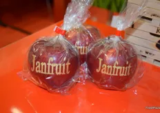 A close up of the lasered Janfruit apples.