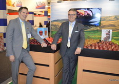 Jeff Correa from USA Pears and George Smith from Washington Apple Commision