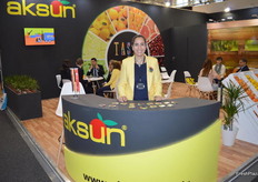 Esra Söyleyen from Aksun