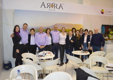 The same family together with the Italian grower and exporter Avi