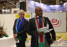 Prof Bongani Ndimba, Head of ARC Infruitec-Nietvoorbij in Stellenbosch and Anton Kruger, FPEF CEO