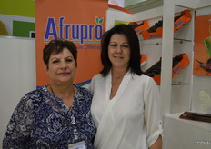 Joey Barnard and Brenda Greyvenseyn from Afrupro are looking forward to a good avocado season after two years of drought and hail damage.