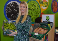 Jana F with limes from Don Limon at the Guatamala pavilion.