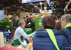 The Comité de Promotion des Produits Hauts-de-France was promoting apples