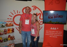 John Stutt and Shawna Dalrymple with Suntastic Fresh.