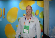 Greg Golden with Amazon Produce Network walks the show and stops by the mango booth.