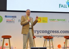 David Brazelton (Fall Creek Farm & Nursery)speaking about the new challenges for blueberries.