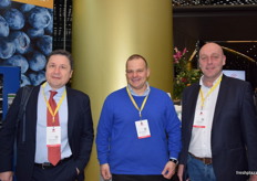 Branko Bajatovic and Milos Tipsarevic from Bluemond Ltd., along with Fred Douven from abbGrowers.