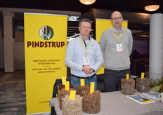 Sven Erik Lanng and Feico van der Schaaf at the Pindstrup stand.
