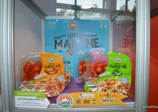 The award for Most Innovative Value-Added Solution went to Sunset/Mastronardi Produce for its SUNSET® You Make Me™ Pasta Kits. They are available in a cold pasta salad, a Classic Italian past kit as well as a Creamy Parmesan and a Spicy Arrabbiata kit.