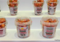 Snack tomato packaging for the Greek market from Thrace Greenhouses.
