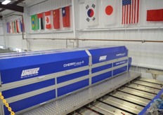 The camera takes 10 pictures of each cherry and assesses the color, size, defects and firmness of each piece of fruit. The operator enters the parameters into the system.