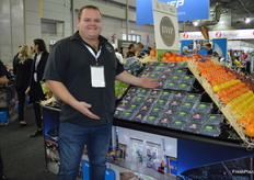 Davis Heffernan – RWP with very big and sweet blueberries on the stand.