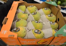 Organic Golden papayas from HLB Specialties