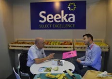 Cameron Carter (right) from Seeka Australia was kept busy promoting Seeka's Australian production including many delicious pear and kiwifruit varieties.