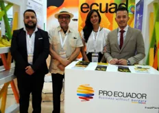 The team of Pro Ecuador China, of which Álvaro García, Paúl Penaherrea and Santiago Jara.