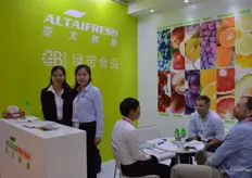 Jade Lee and Yolinda Xia from Guangzhou Green Belt Food Co., Ltd. (Trading as Altaifresh Limited).
