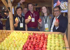 Steven Chu, Kevin Moffit ,Jeff Correa and Lynsey Kennedy and Sumit Soran of USA Pears