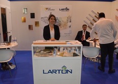 Larton produces cardboard solutions to protect packaged goods, like (waterproof/locked/standard) edge protectors.