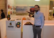 Tzounopoulos Dimitrios, sales manager for ASEPOP Velventos. They cultivate kiwis, apples and peaches in Greece.