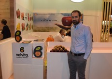 Tzounopoulos Dimitrios, sales manager for ASEPOP Velventos. They cultivate kiwis, apples and peaches in Greece.