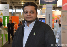 M. Sameer Rag from F.A. International. Their prime exports are fresh kinno (Mandarin), mangoes, grapes, apples, dates, onions and potatoes.