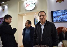 Ibrahim Al-Shahahdeh, minister of Agriculture and Environment of Jordan visits the JEPA stand; Jordan Exporters and Producers Association. JEPA  returns to Fruit Logistica after being absent for six years. They are working together with the Dutch minister of Economics. The standholders are very happy with the substantial amount of new people they met on the exhibition.
