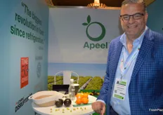 Apeel have aa plant-based coating for fruit which can double the shelflife, Godon Robertson was at the stand.