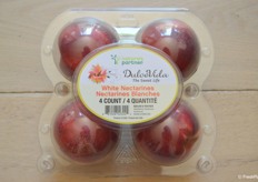 New clamshell packaging for Dulce Vida nectarines.